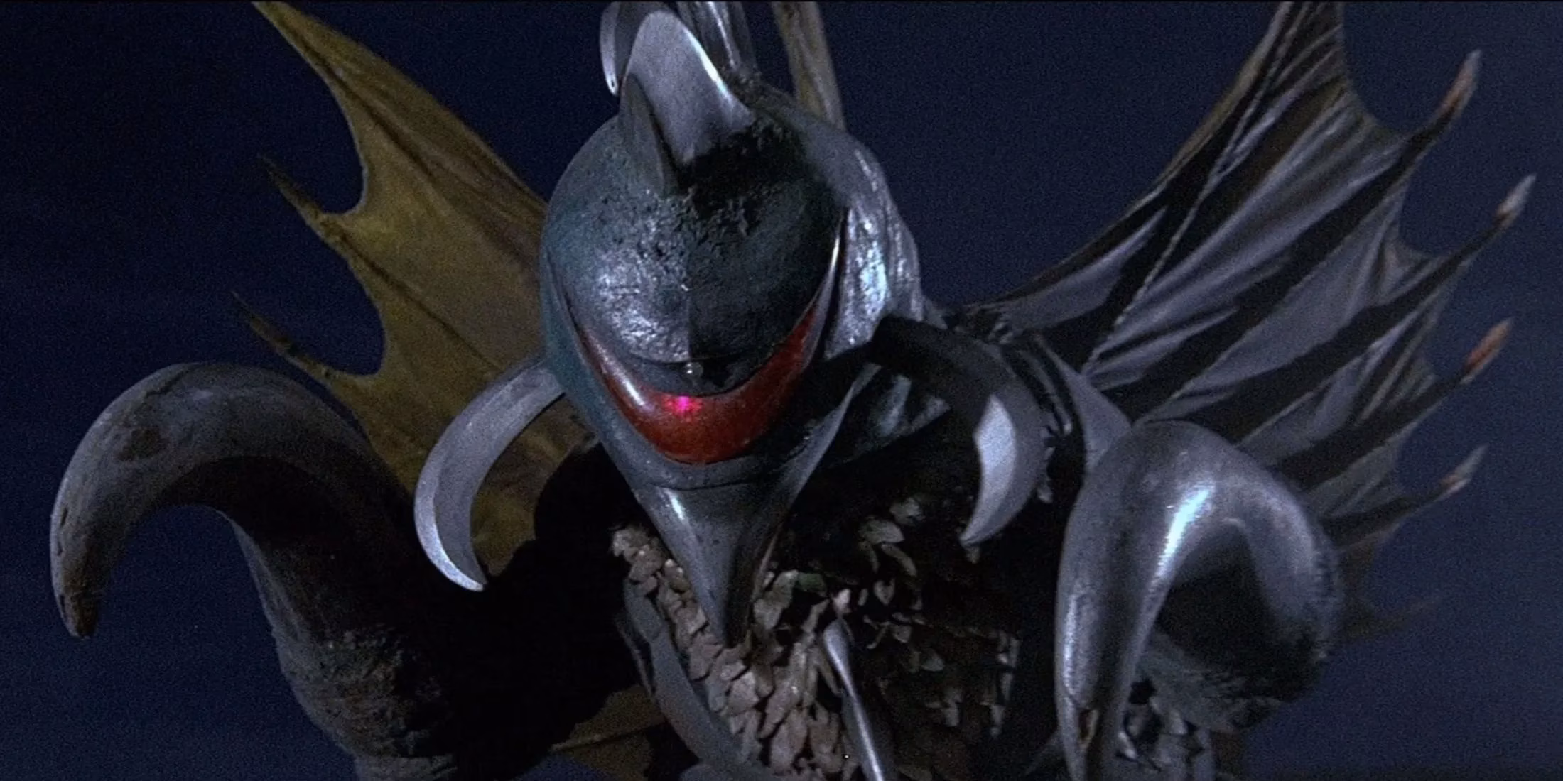 8-kaiju-that-would-absolutely-destroy-fortnite-a-pro-gamer-s-wishlist-image-6