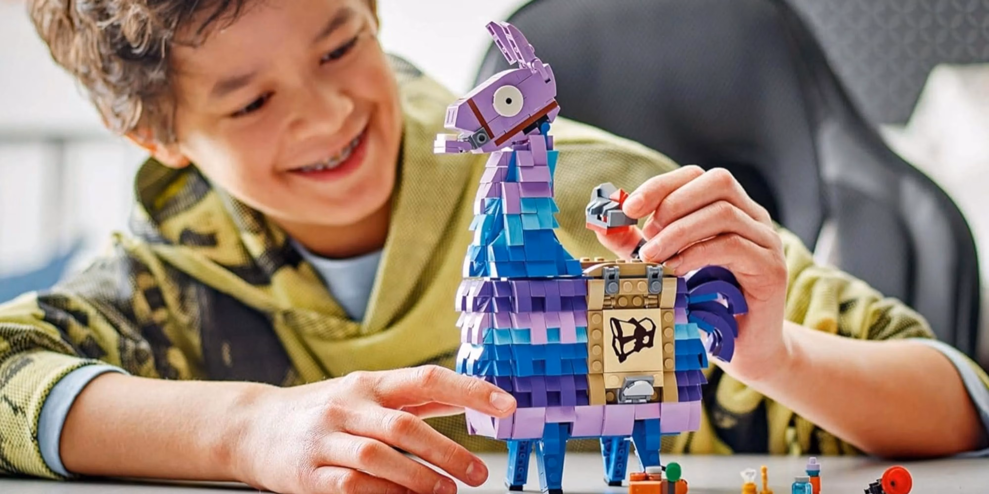 lego-fortnite-sets-evolve-from-amazon-exclusives-to-a-brick-built-universe-image-1